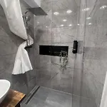 Downtown Apartment *
